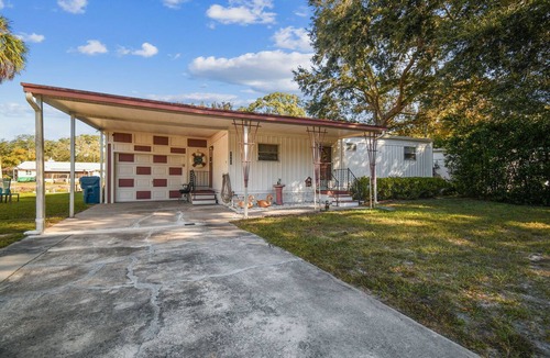 Weeki Wachee Gardens House | CHECK OUT THE RIVER