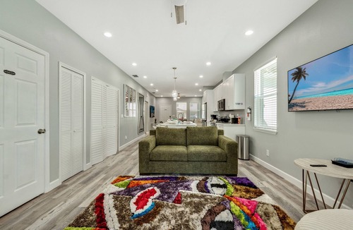 Ybor City House | Chic Retreat-Stunning Design Cozy Fire Pit Escape!