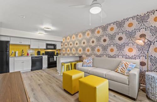 Windy Hill Apartment | Chic & Simple 1BR Furry Friends Welcome