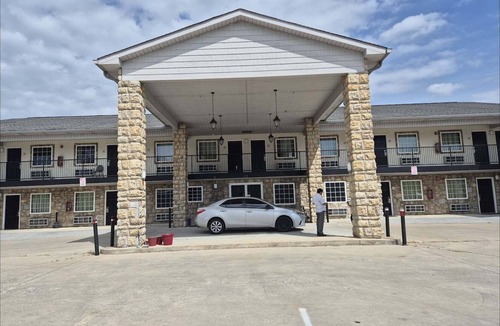 Chickamauga Apartment | Chickamauga|2 Queen Bed Suite