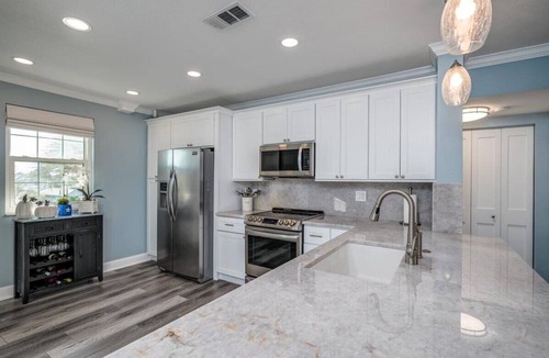 Belleair Beach Condo | Class A Condo - located in Belleair Beach, FL