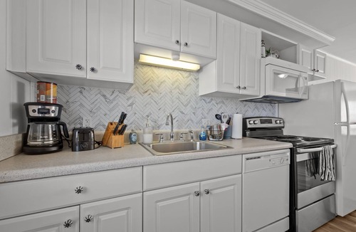 Indian Beach House | Classic Oceanfront Beach Cottage!