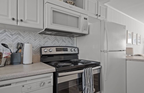 Indian Beach House | Classic Oceanfront Beach Cottage!