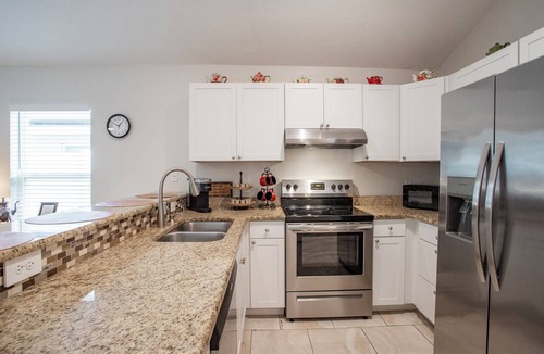 Eustis House | Clean and cozy home in the heart of town near Downtown Eustis