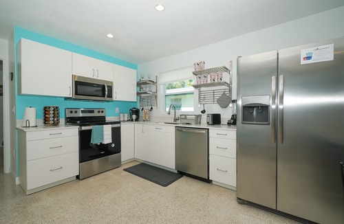 South Sarasota Villa | Clean & Modern, Close to Beach, Restaurants, Downtown SRQ!