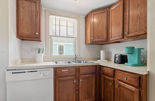 Downtown Historic District Apartment | Clean Simple Cozy 2 BR Home in downtown of St. Augustine