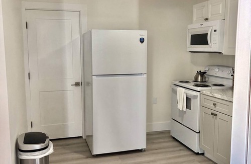 Bay Esplanade Apartment | Clearwater Beach Retreats - Bayside Flat