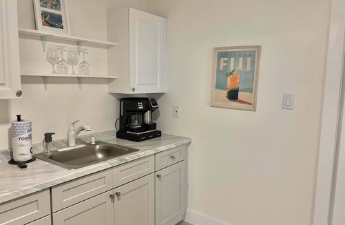 Bay Esplanade Apartment | Clearwater Beach Retreats - Bayside Flat