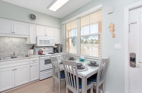 Clearwater Beach Resort | Clearwater Beach Suites #106