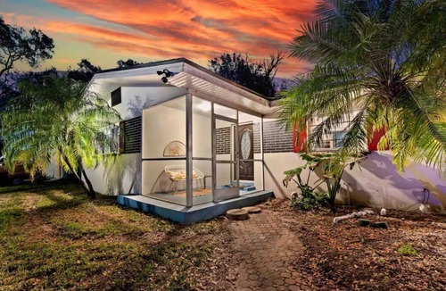 Clearwater House | Clearwater Heated Pool + Arcade + 2 Kings
