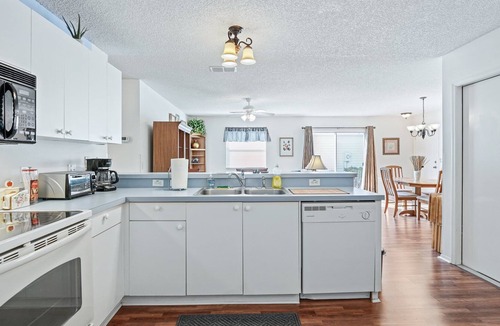 Santo Domingo Villa | CLOSE TO EXEC GOLF COURSES, SHOPPING AND DINING IN SPANISH SPRINGS TOWN SQUARE