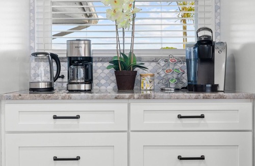 Palmetto House | Clover Vacation Homes: Snead Island: Luxury 4 BR, Heated Pool, Beaches