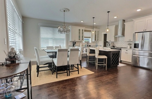Port Tampa City House | Coastal Bay Retreat - Luxe Comfort Meets Seaside Charm
