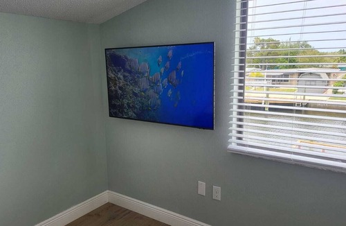 Sea Ranch On The Gulf House | Coastal Breeze Retreat - On a scenic canal with dock & direct Gulf access