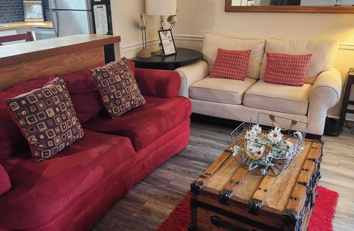 Longs House | Coastal Cabin Retreat