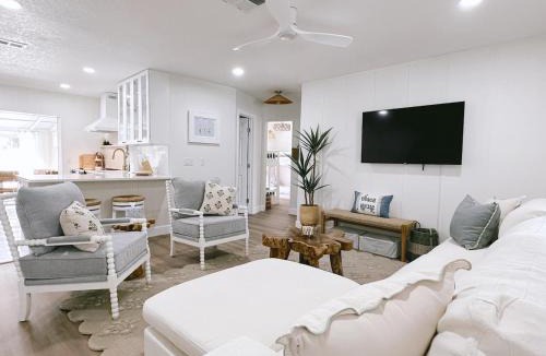 Port Canaveral House | Coastal Cottage, FireTable, Steps to the Ocean