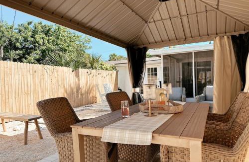 Port Canaveral House | Coastal Cottage, FireTable, Steps to the Ocean
