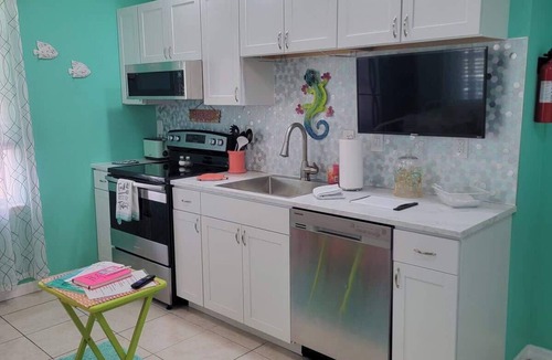 Madeira Beach Apartment | Coastal Getaway Across Street From Beach Access