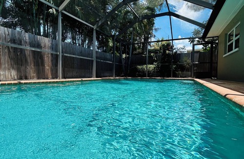 Seminole House | Coastal Oasis 4BR/3BA | Sleeps 8 | Heated Pool | 3-Min Drive to Beach