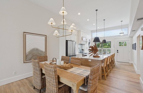 Holmes Beach Condo | Coastal Oasis, Lovely 3-bedroom condo with AC in Holmes Beach