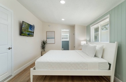 Parsuns To Cocoa Beach Apartment | Coastal Reef Retreat in Cocoa Beach