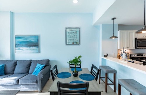 Madeira Beach Condo | Coastal Retreat in Madeira Beach/Johns Pass