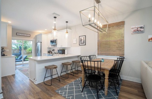Vilano Beach House | Coastal Sol|Heated Pool|6-min to BCH|Golf Cart