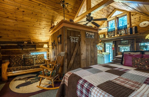 Murphy House | Cobb Creek Cabins