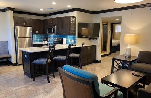 Cocoa Beach Condo | Cocoa Beach Condo-walk to Ron Jon Surf shop