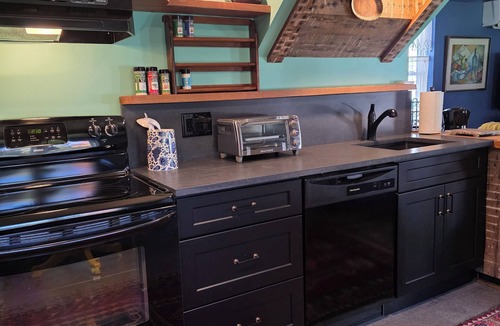 Danielson Other | Colorful 3-bedroom farmhouse downtown walkable with AC