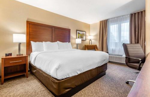 Goderich Hotel | Comfort Inn & Suites