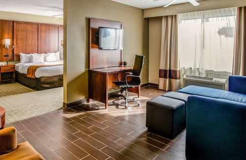 Georgetown Hotel | Comfort Suites Georgetown