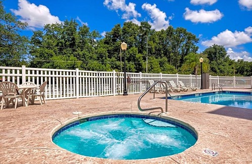 Fellowship Hotel | Comfort Suites Ocala North