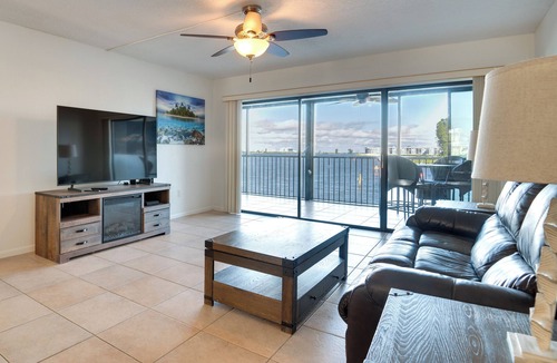 Cocoa Isles Condo | Condo w/Direct Ocean Inlet View: Bikes Included!