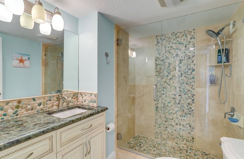 Capri Isle Condo | Condo w/ Gulf Access Near Treasure Island Beach!