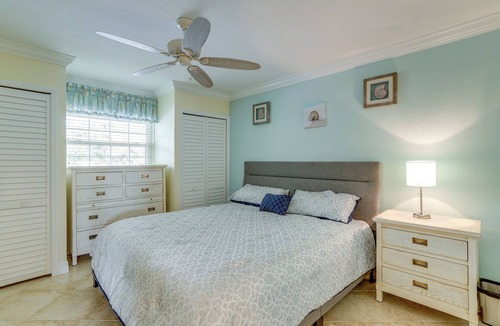 Capri Isle Condo | Condo w/ Gulf Access Near Treasure Island Beach!