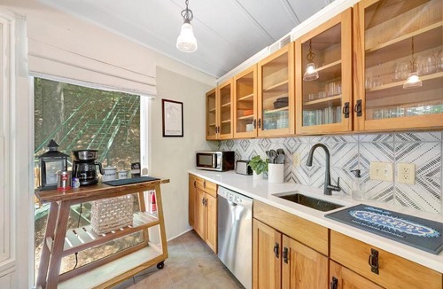 Beech Mountain House | Cool House with Hot tub at Beech Mtn Resort
