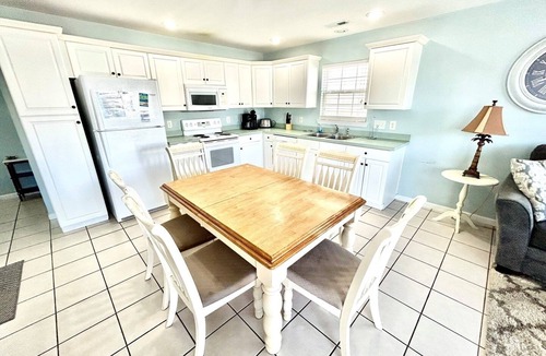 Surfside Beach House | Cooper's Lighthouse 4 Bedroom Home by RedAwning