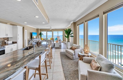 Thomas Drive Condo | ☀️Corner Condoa~ Gulf Front ~ Remodeled ~ 2 Pools ~ 3BR Gulf Crest 2107A