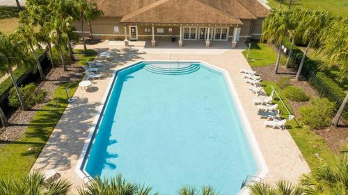 Auburndale Apartment | Costa 1BD Lake Condo - Paradise in a Beautiful Area