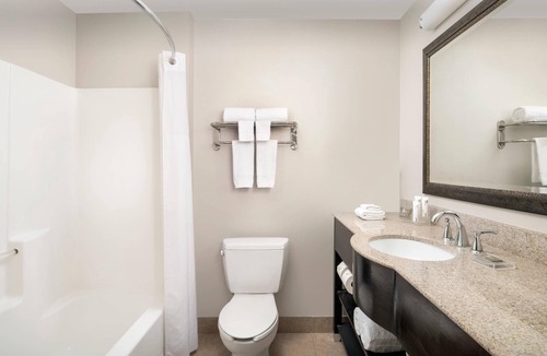Gainesville Hotel | Country Inn & Suites by Radisson, Gainesville, FL
