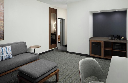 Williamsburg Hotel | Courtyard by Marriott Williamsburg Busch Gardens Area