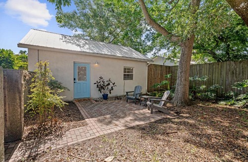 St. Augustine Apartment | Courtyard Cottage- 15 Min Walk to Downtown