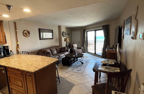 Winthrop Holding Condo | Cozy 1-bedroom condo with AC, WiFi, and Pool in Daytona Beach Shores, Florida.