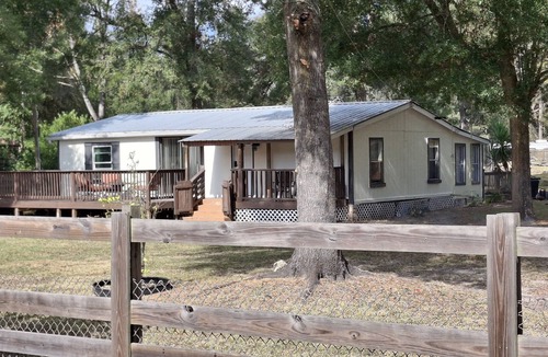 Fellowship Apartment | Cozy 1-bedroom apartment in soothing Ocala with AC