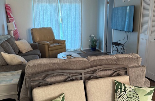 Bradenton Condo | Cozy 1-bedroom condo with AC, amazing Bradenton- short drive to the Brach