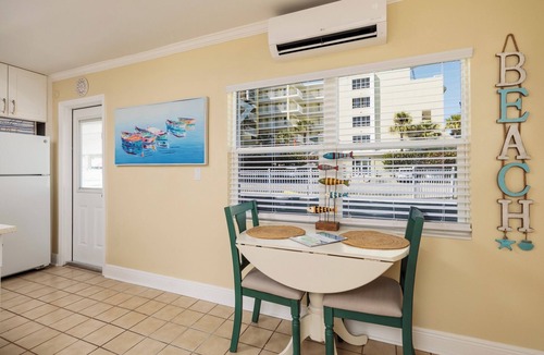 North Redington Beach Condo | Cozy 1BR Condo with parking, 0min walk to Beach. Discounted rates August 2026!