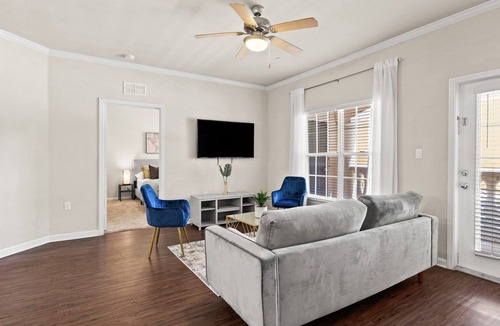 Port Tampa City Apartment | Cozy 2/2.5 Bedroom Luxury Condo, mins from Downtown, Airport, Beaches