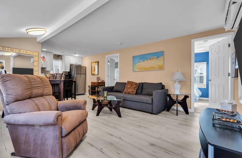 Ortley Beach House | Cozy 2-bedroom cottage in gorgeous Seaside Park with AC