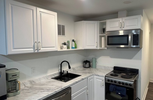 Aspen Hill Apartment | Cozy 2BR Basement Apartment with private entry in charming Silver Spring with AC
